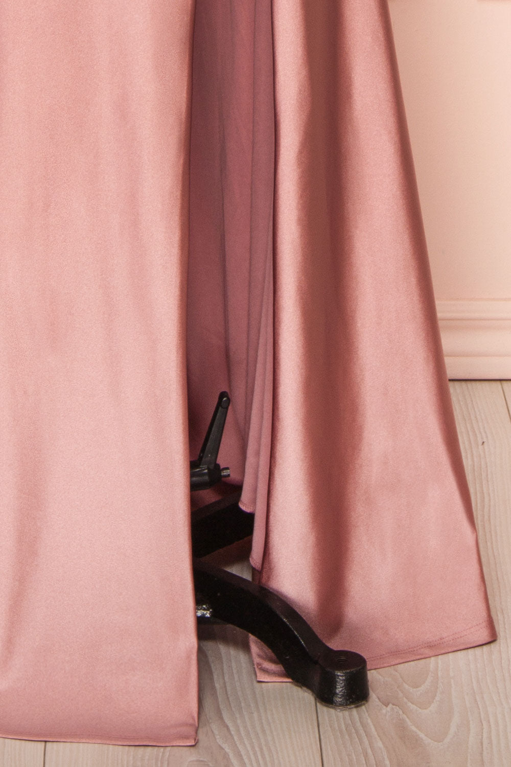 Sonia Blush Backless Mermaid Maxi Dress w/ Slit | Boutique 1861details