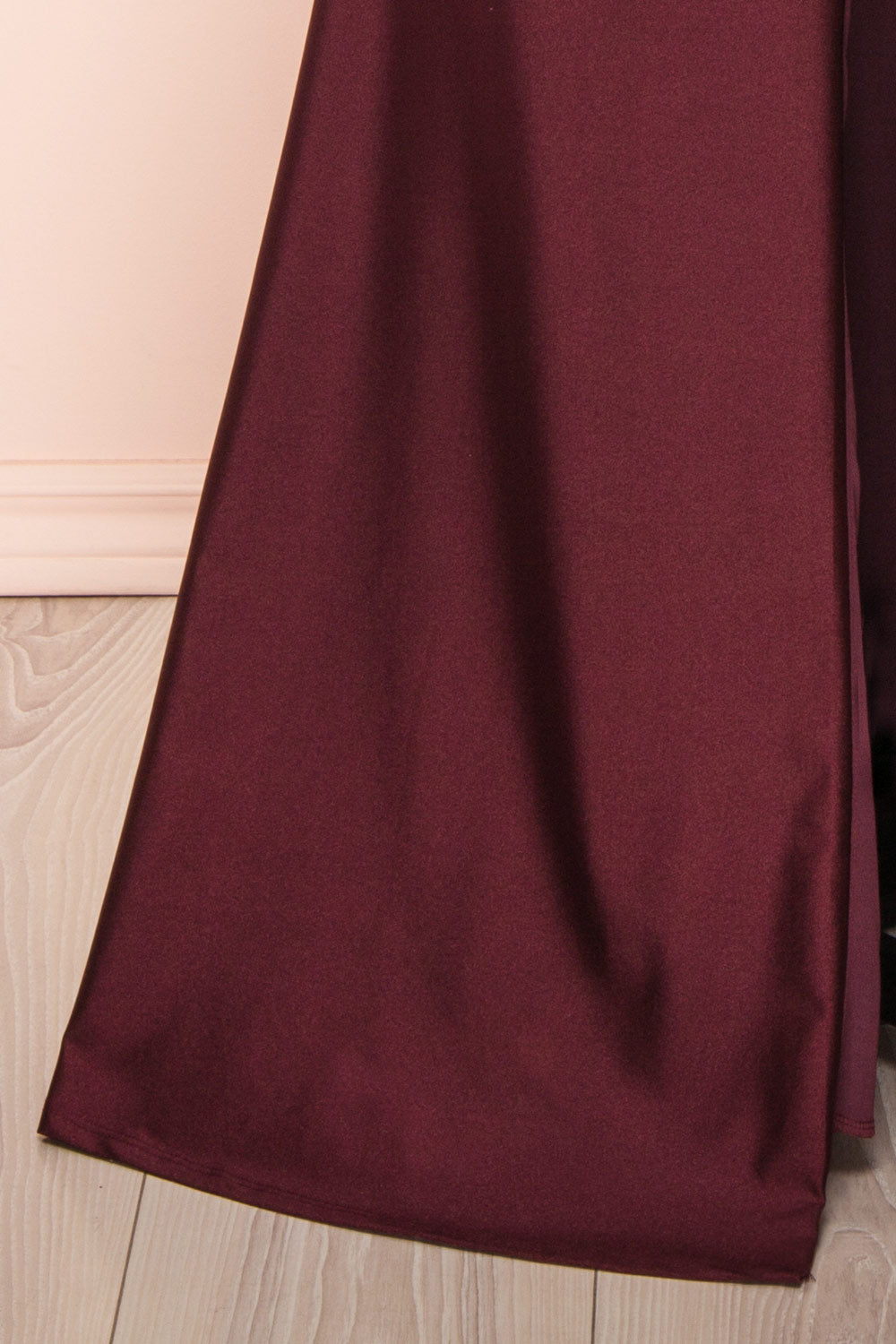 Sonia Burgundy Backless Mermaid Maxi Dress w/ Slit | Boutique 1861 details