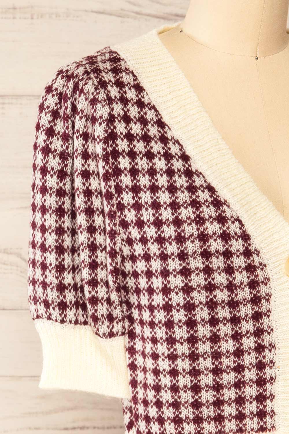Sveti Burgundy Cropped Cardigan w/ Puff Sleeves | La petite garçonne side close-up