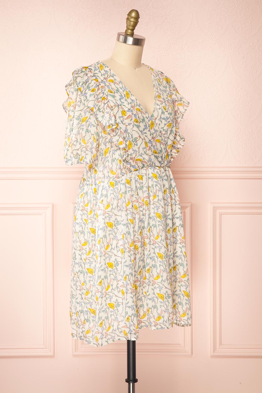 Tabako Pink Short Sleeve Floral V-Neck Dress | Boutique 1861  side view 
