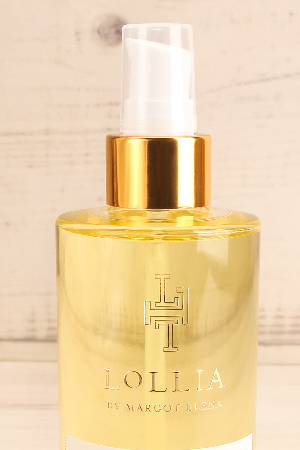 This Moment Dry Body Oil | La Petite Garçonne Chpt. 2 pump close-up