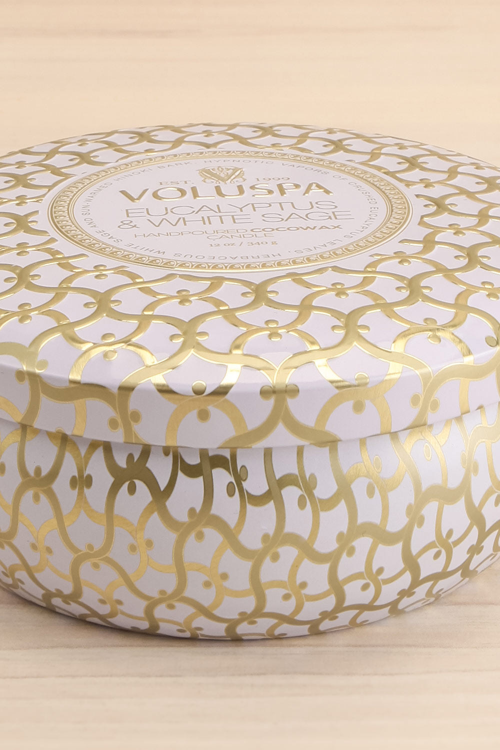 Eucalyptus & White Sage Tin Bowl Candle | Maison garçonne close-up