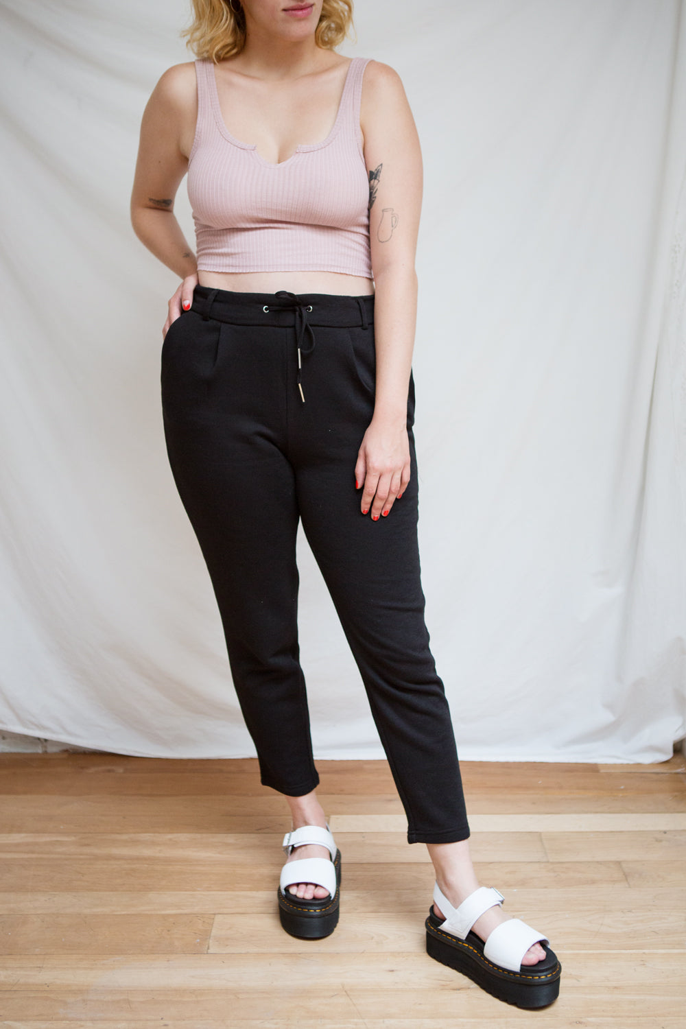 Sasso Black Straight Leg Jogger Pants w/ Pockets | La petite garçonne model