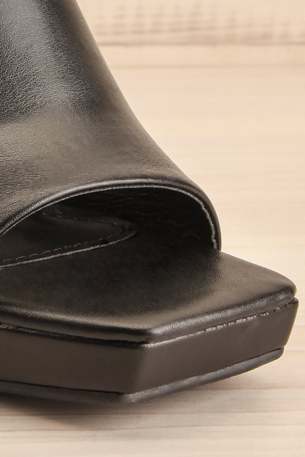 Tucana Black Heeled Mules | La petite garçonne front close-up