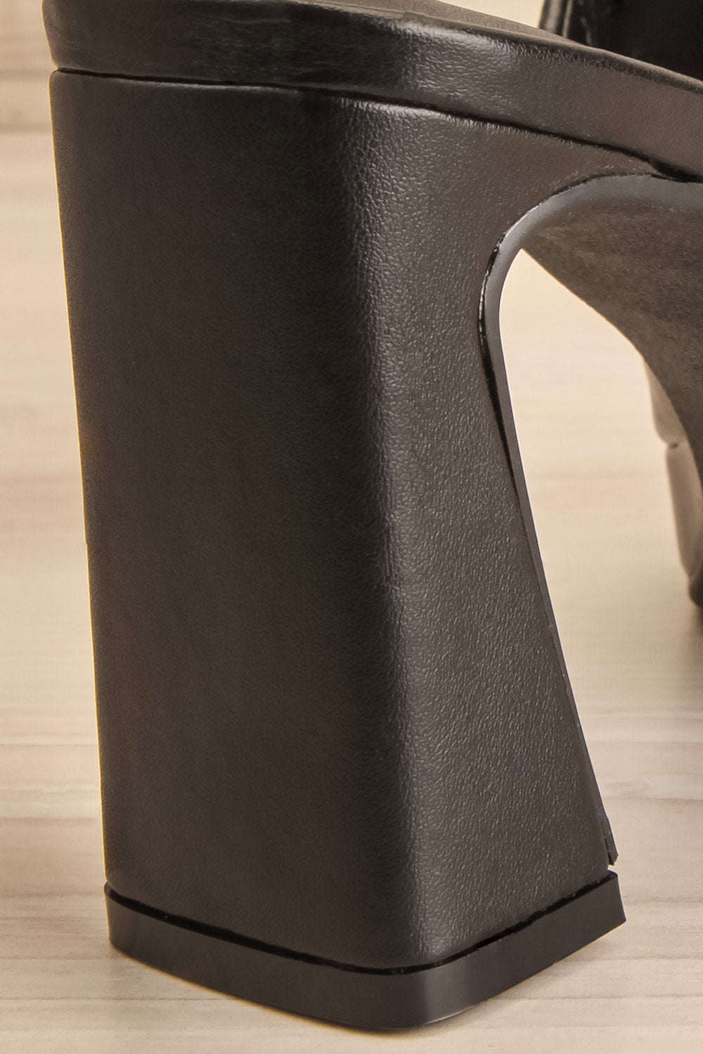 Tucana Black Heeled Mules | La petite garçonne back close-up