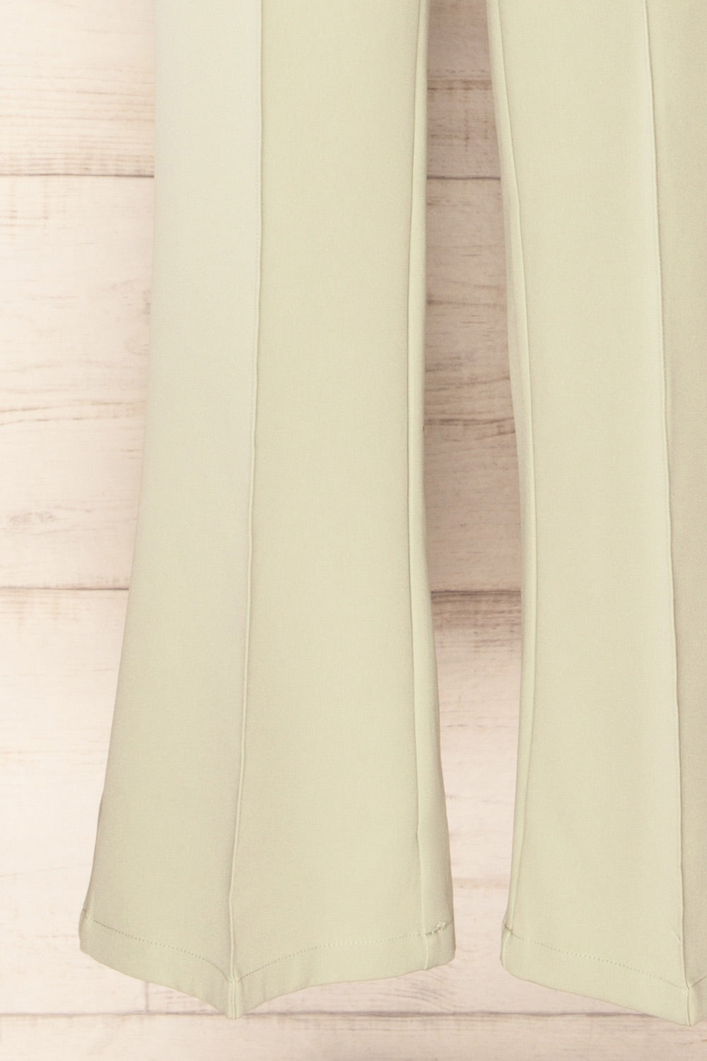 Turbine Sage Solid Stitch Straight Leg Trousers | La petite garçonne legs