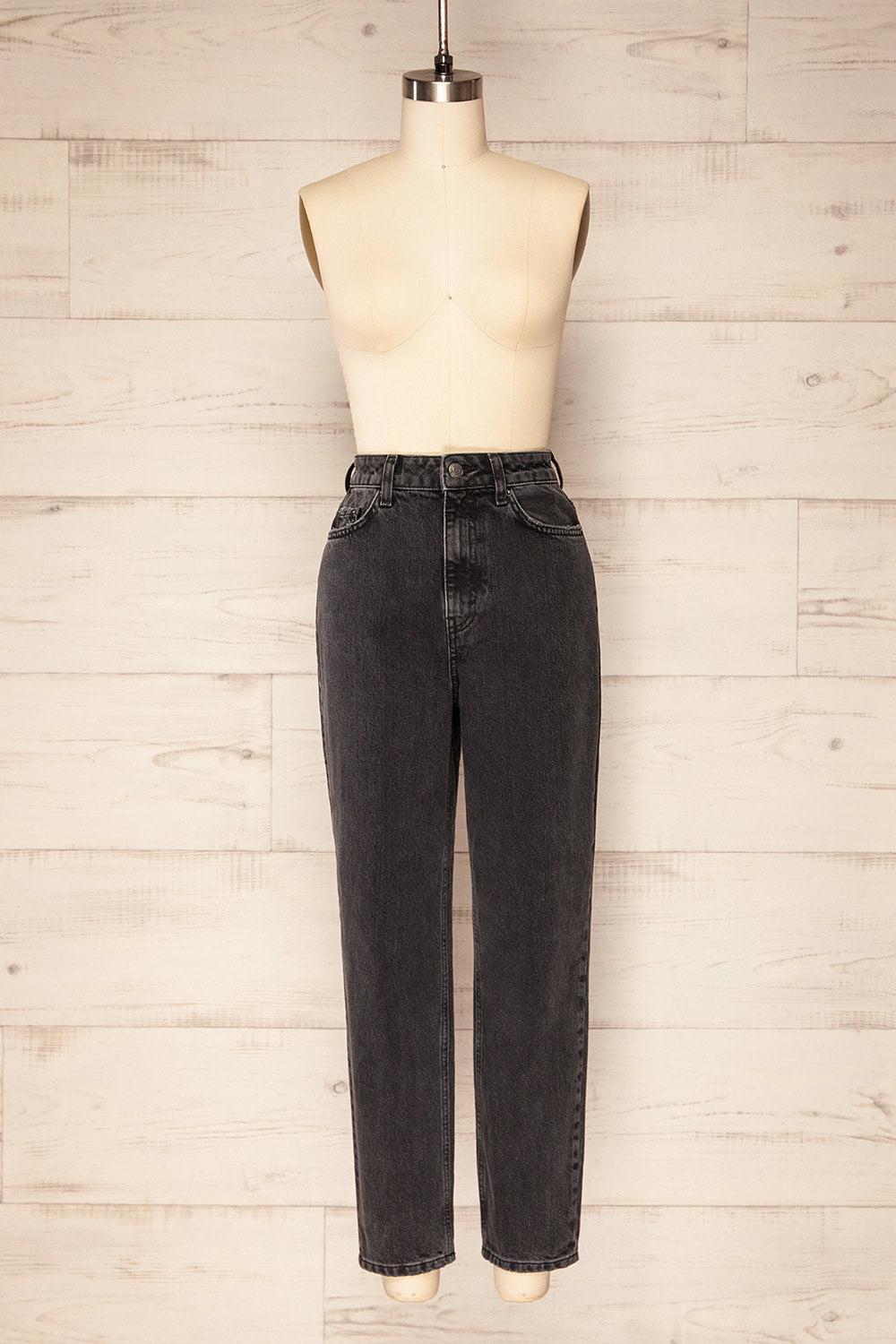 Ummarit High Waisted Mom Jeans | La petite garçonne front view