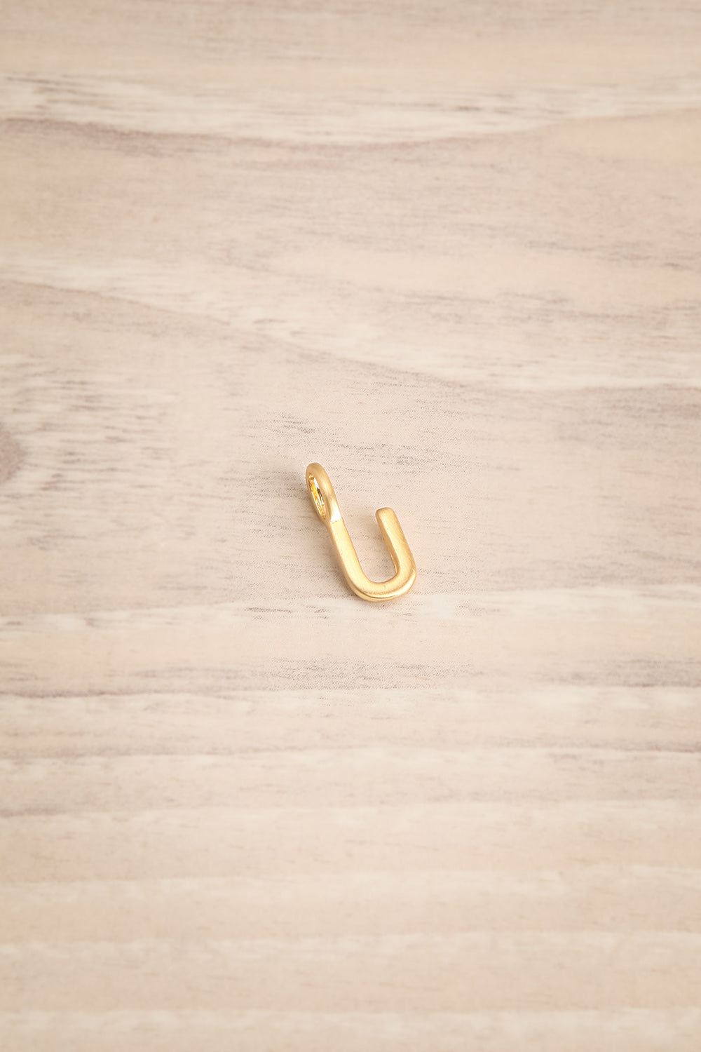 Uniform Gold Letter U Charm | La Petite Garçonne 1