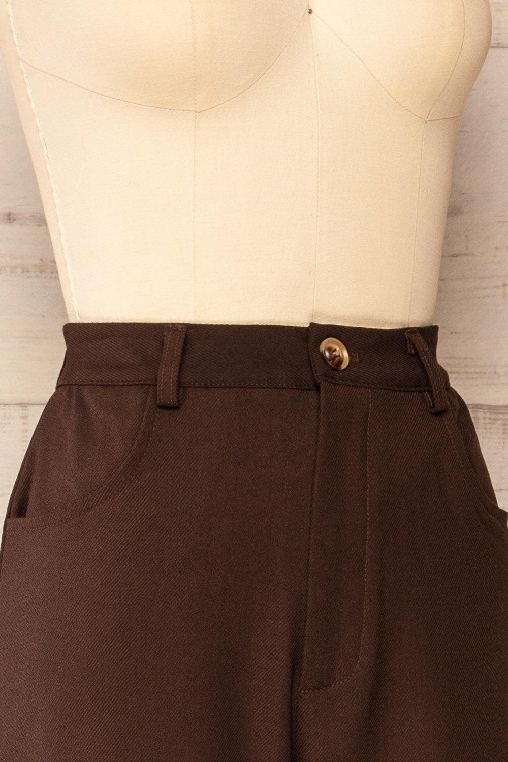 Urtige Brown High-Waisted Wide Leg Pants | La petite garçonne side close-up