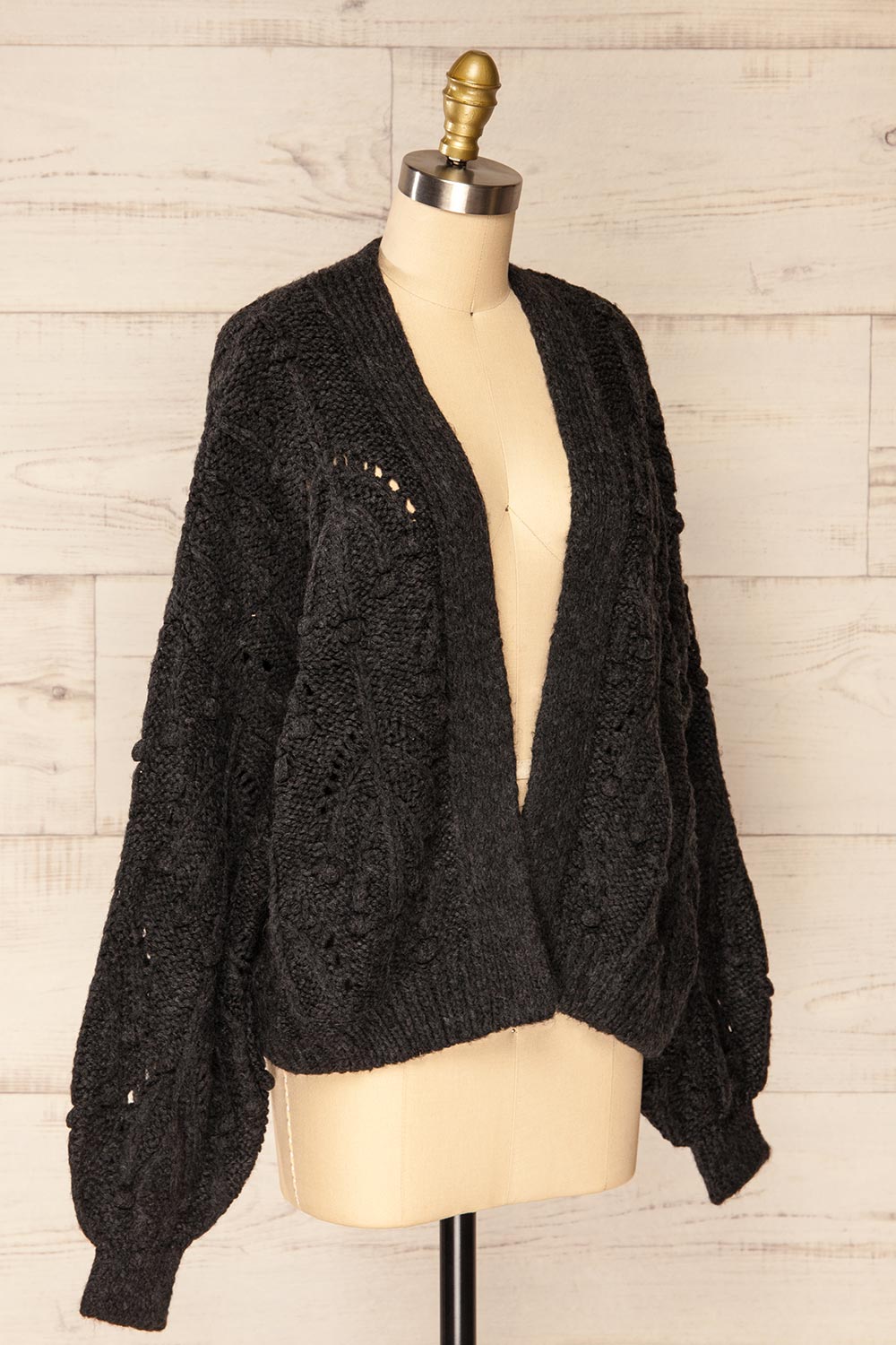 Urtolft Charcoal Chunky Knit Open-Front Cardigan | La petite garçonne side view