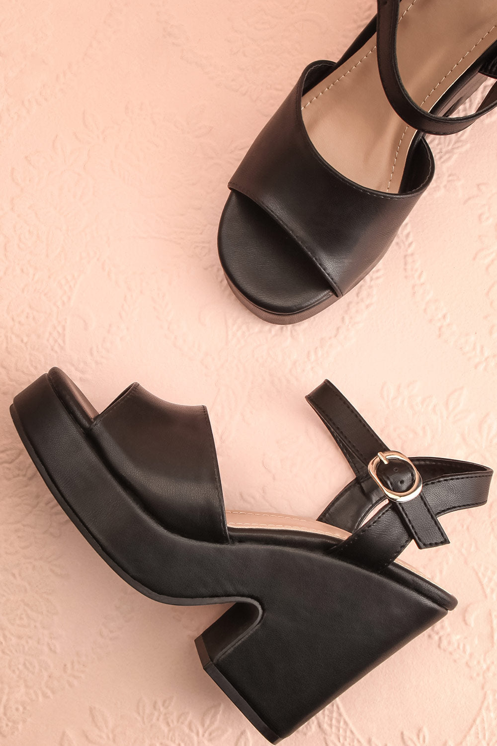 Uzurya Black Chunky Heeled Platform Sandals Boutique 1861