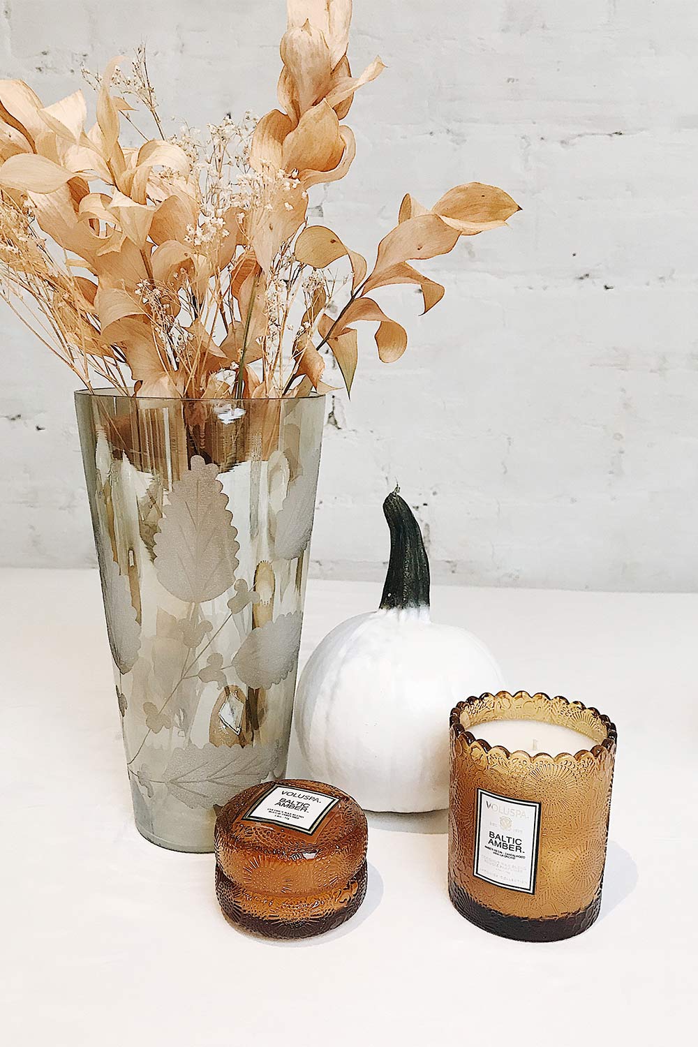 Scalloped Candle Baltic Amber | La Petite Garçonne Chpt. 2 2