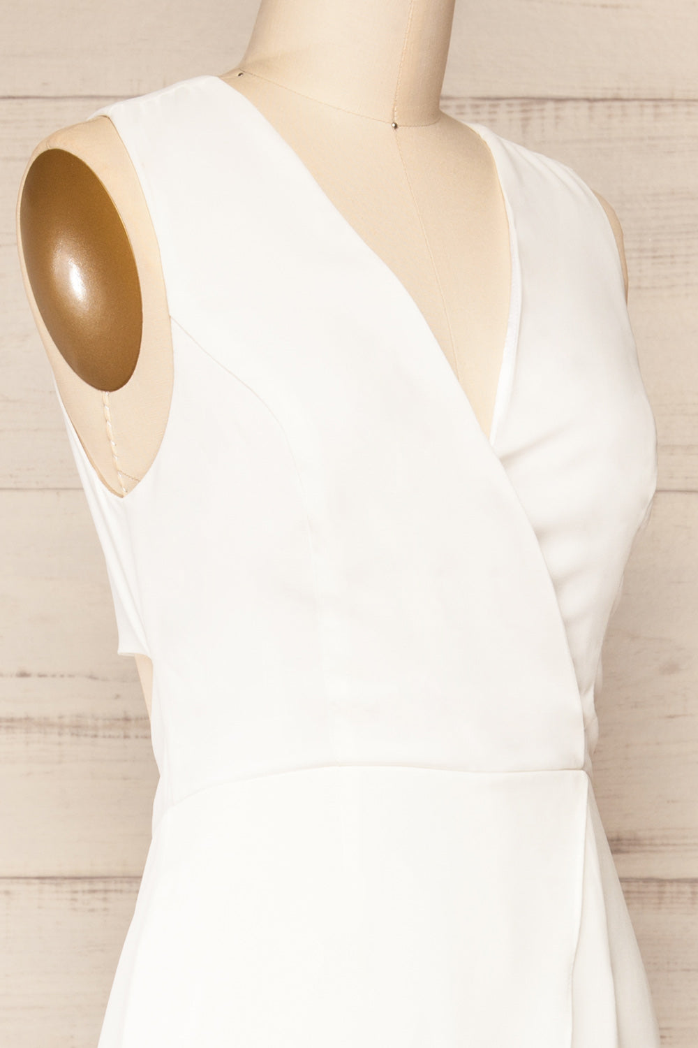 Verane White Tulip Style Jumpsuit | La petite garçonne si close-up