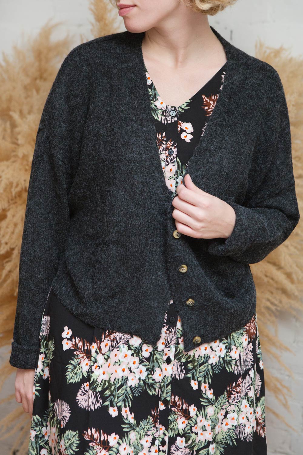 Vikep Black Knitted Button-Up Cardigan | Boutique 1861 model