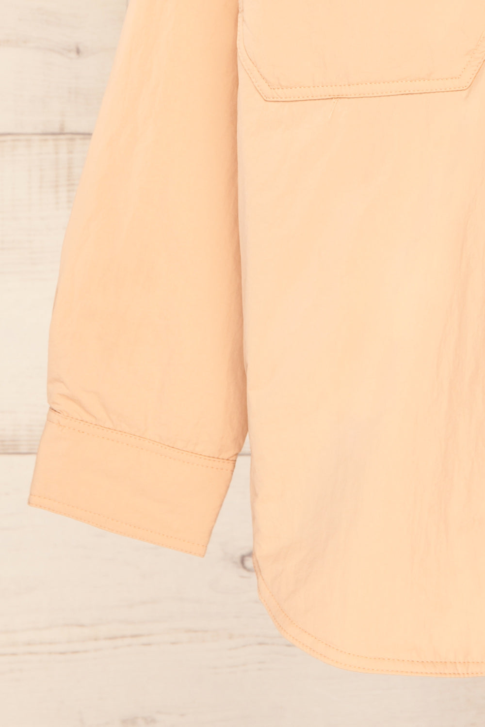 Vilanova Pink Slightly Padded Shacket w/ Front Pockets | La petite garçonne sleeve