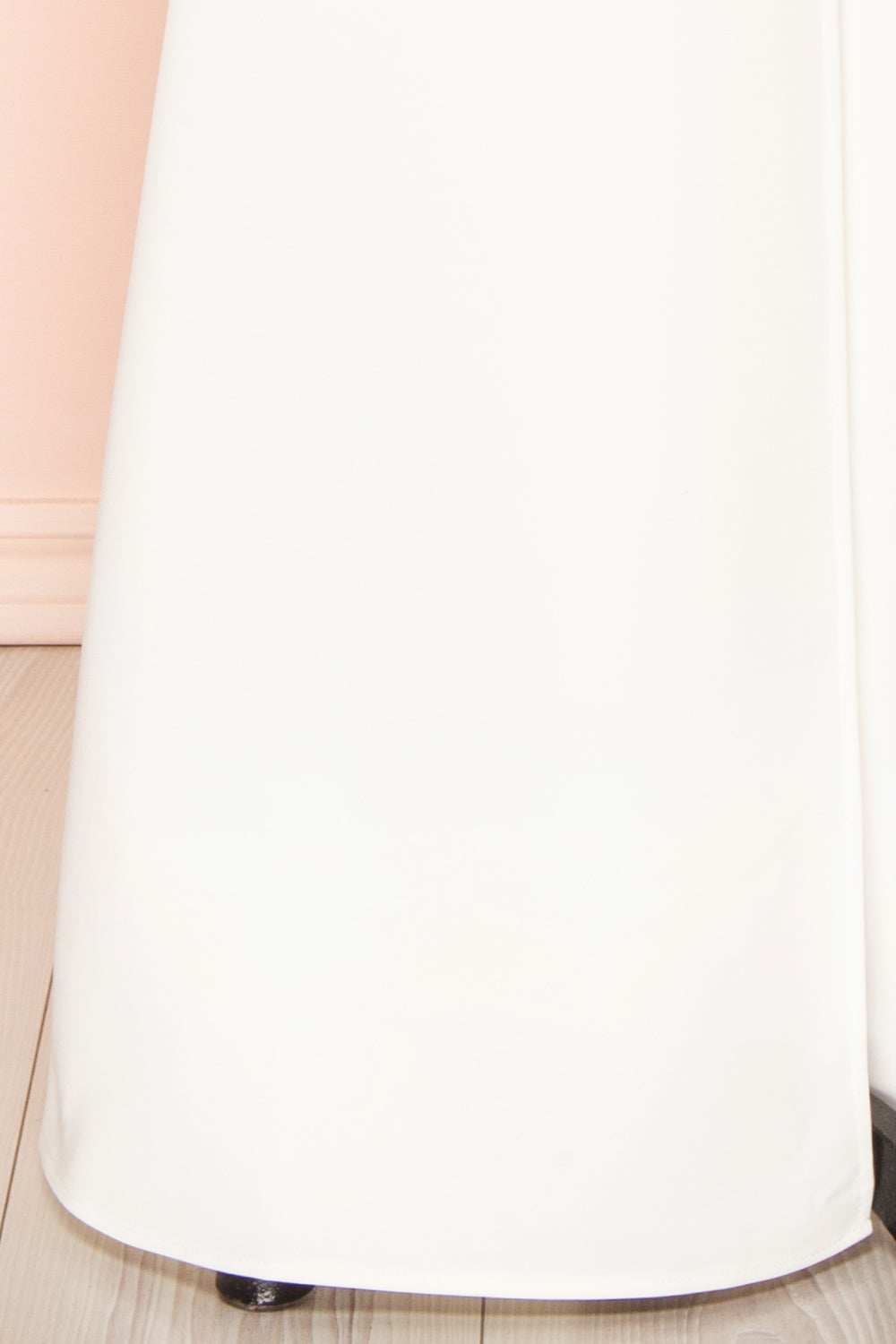 Villanelle White Mermaid Gown w/ Puffy Sleeves | Boudoir 1861 bottom