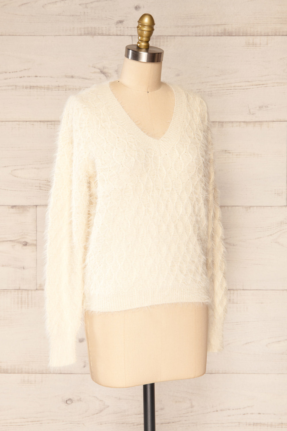 Vinitsa Cream Fuzzy V-Neck Sweater | La petite garçonne side view