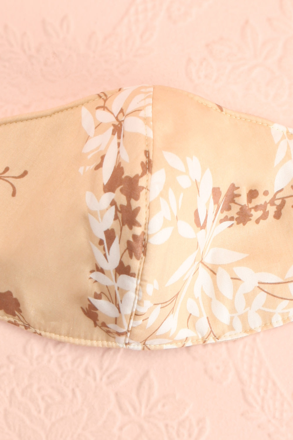 Vintage Facial Mask | Boutique 1861 tan close-up