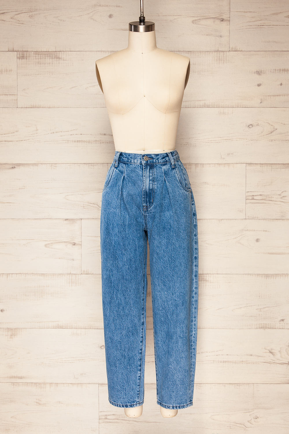 Wexford High Waisted Mom Jeans | La petite garçonne front view