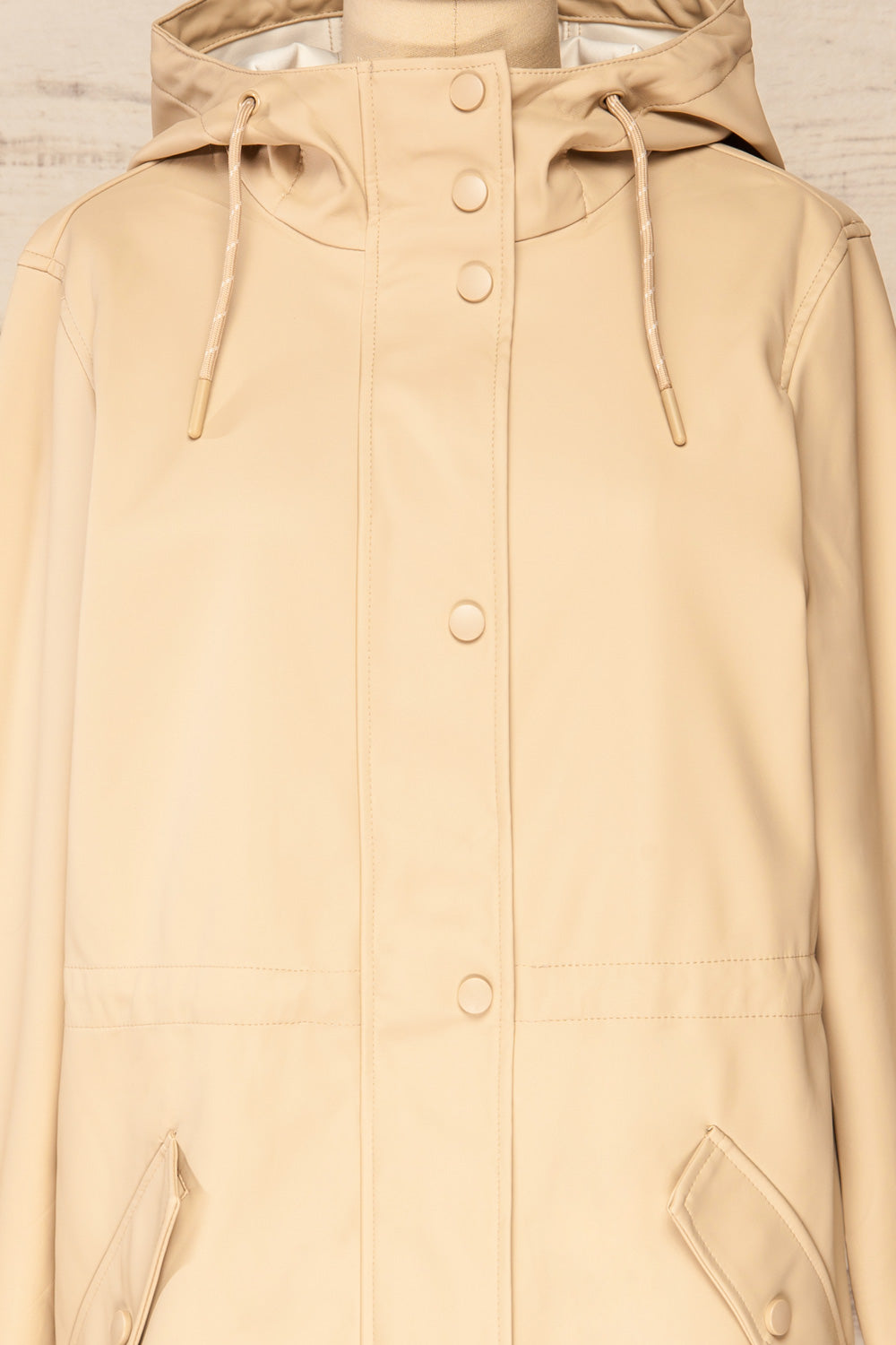 Xito Beige Raincoat w/ Waist Drawstring | La petite garçonne front close-up