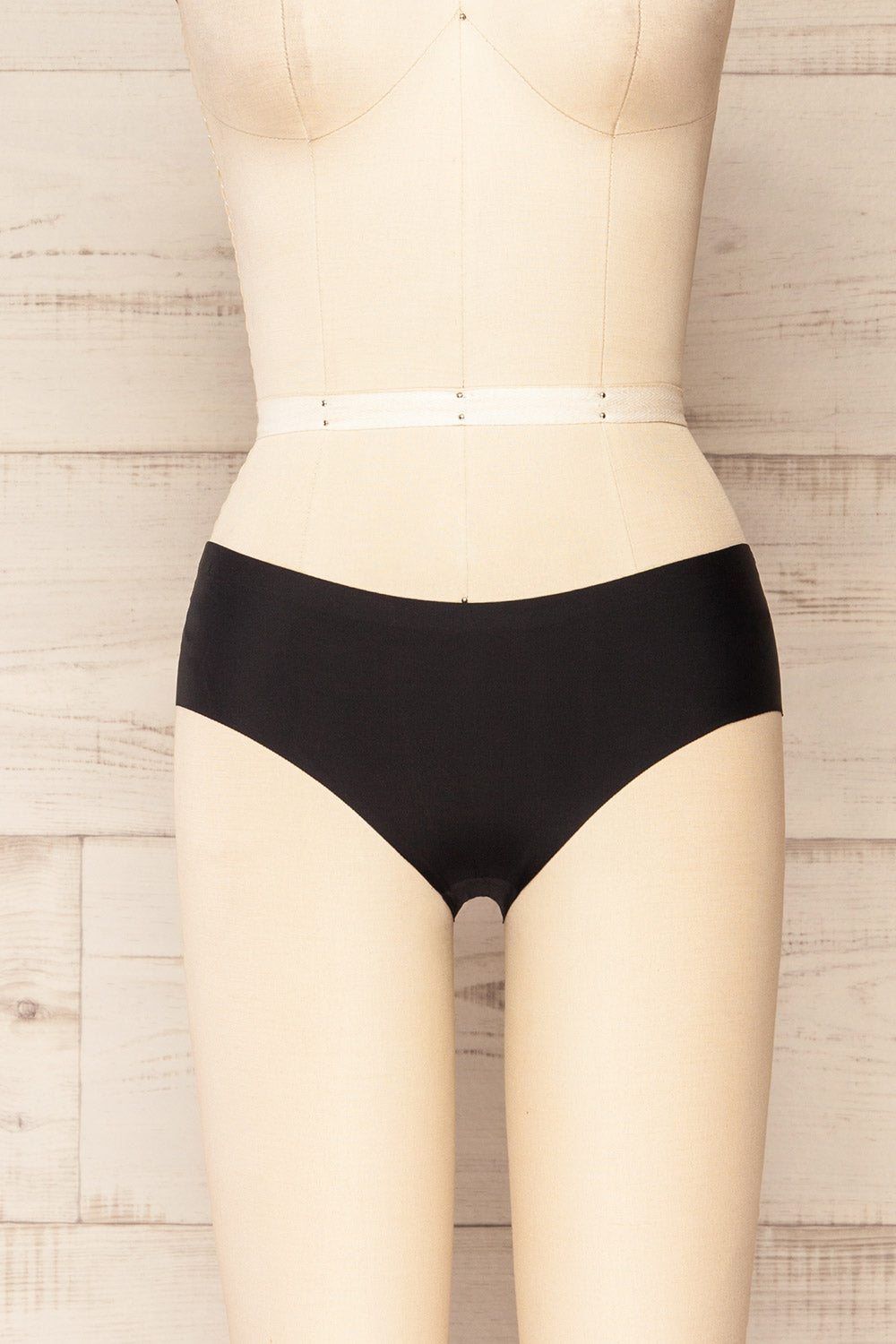 Yanik 3-Pack Seamless Mid-Rise Underwear | La petite garçonne black front view 