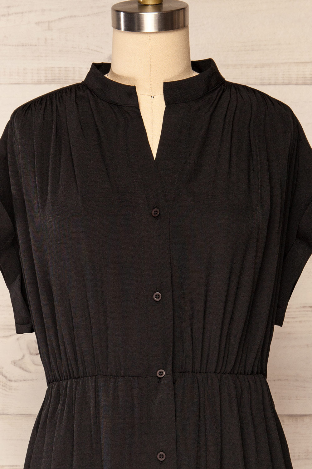 Yhoanis Black Button-Up Short Dress | La petite garçonne front close up