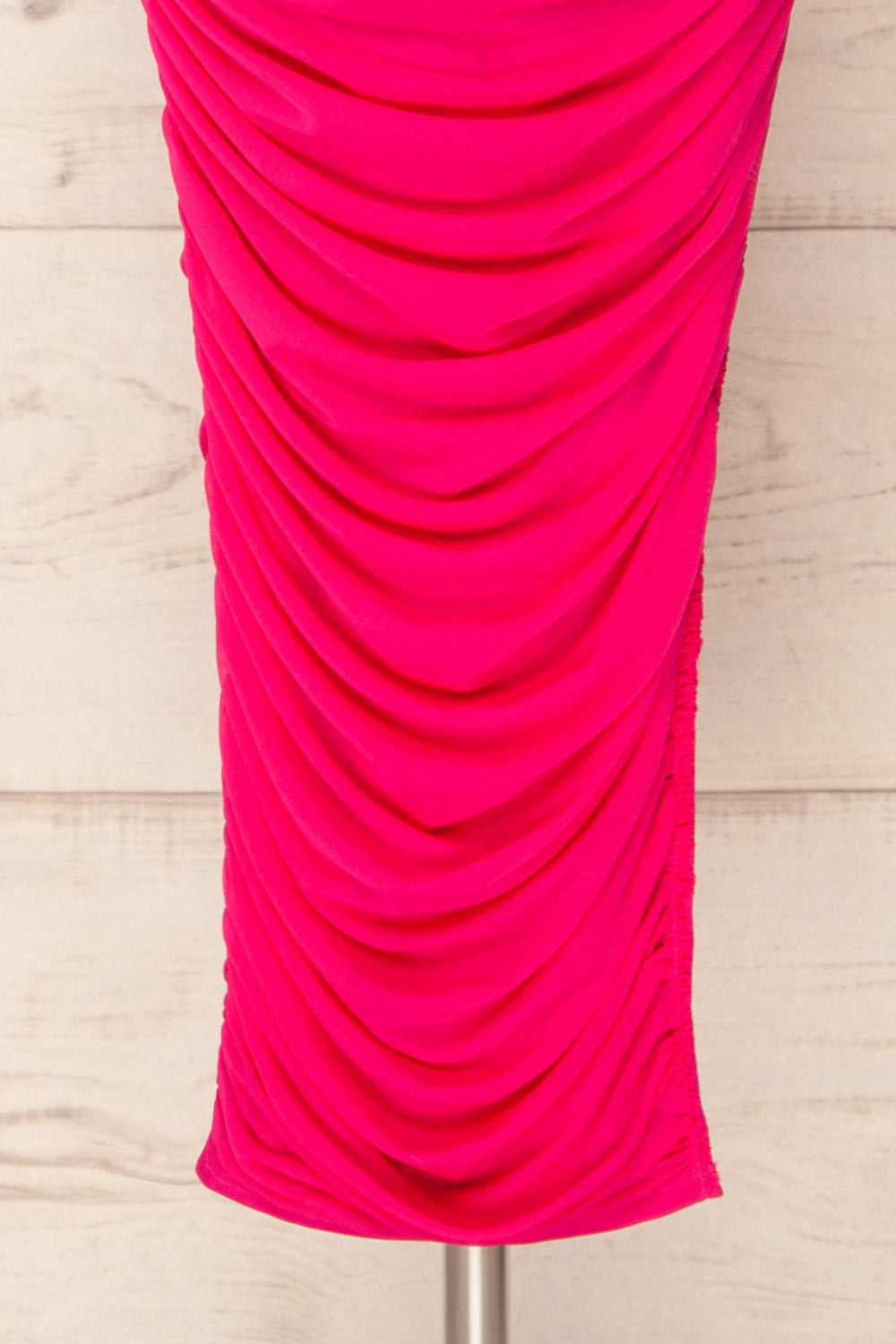 Yurtof Fuchsia Fitted Ruched Midi Dress | La petite garçonne bottom