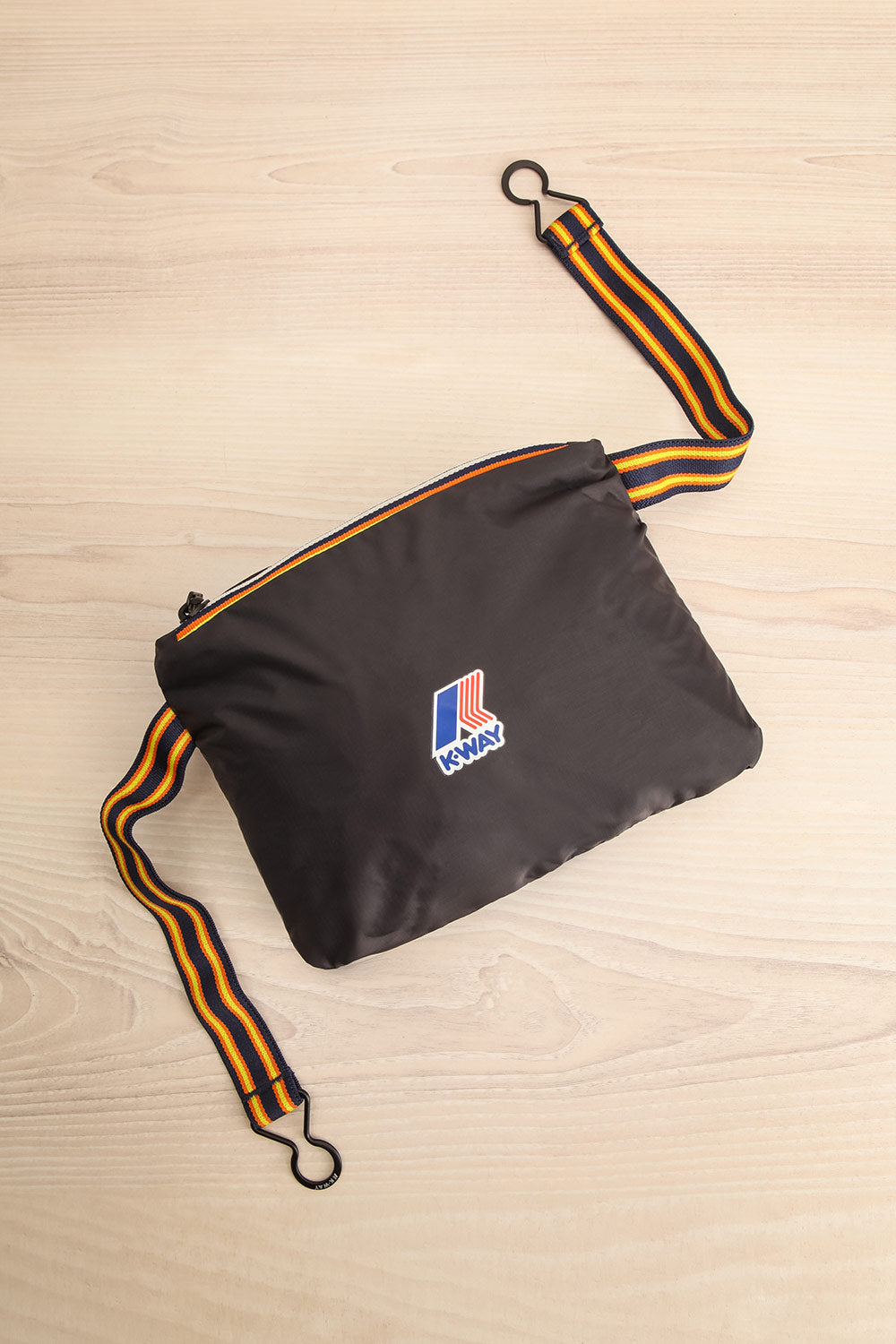 Zamora Black Packable Rain Jacket | La petite garçonne fanny pack