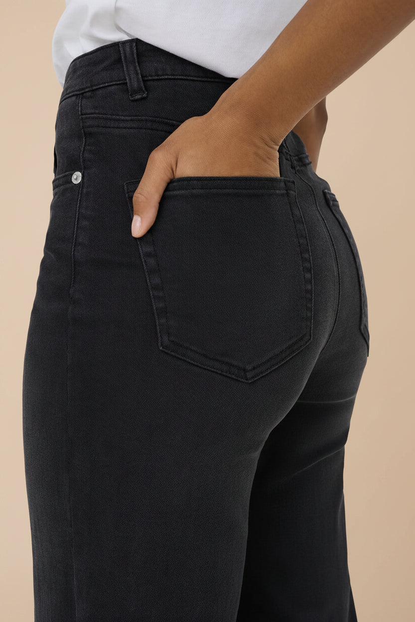 Alatri Black Stretch High-Waisted Denim Pants | La petite garçonne back pocket