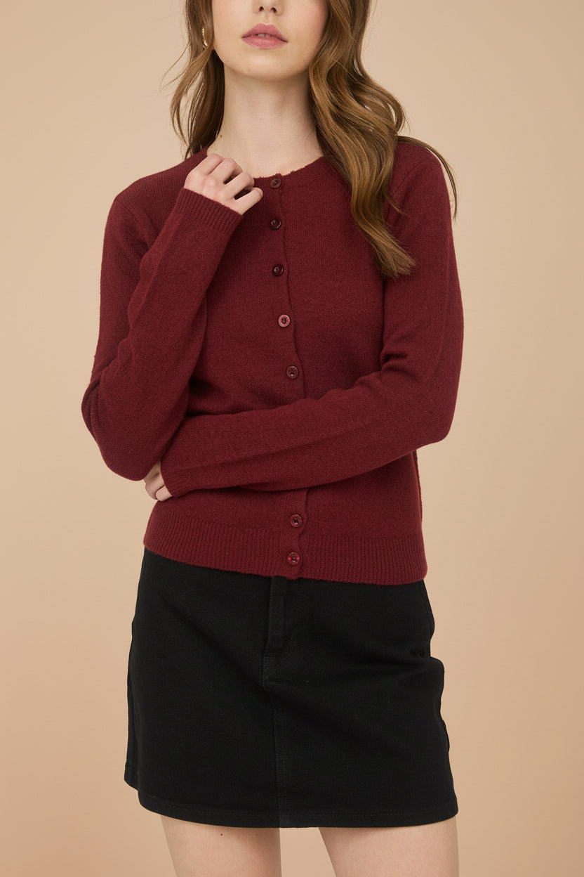 Andenes Burgundy Buttoned-Up Cardigan | La petite garçonne model front