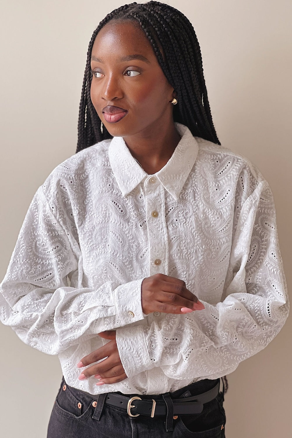 Aldbourne | White Long Sleeve Shirt w/ Embroidery