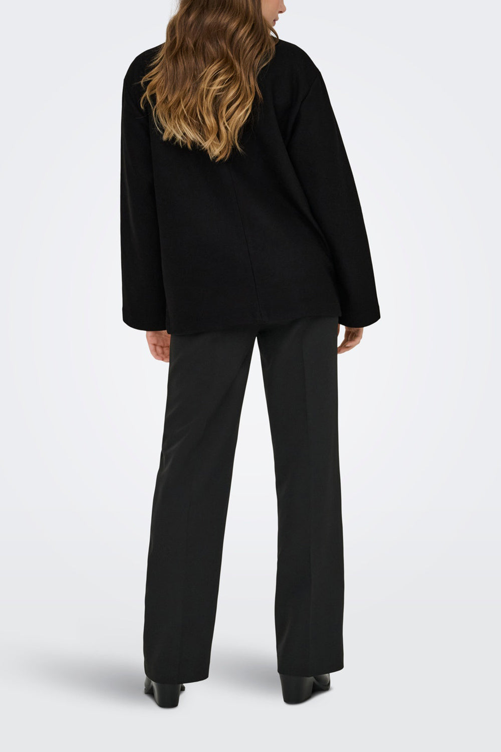 Bourke Oversized Black Button-Up Blazer | La petite garçonne back model