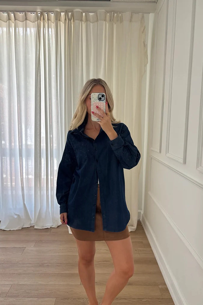Blairr Chemise Marine | Chemise en Denim Marine Surdimensionnée à Boutons par Dailystory