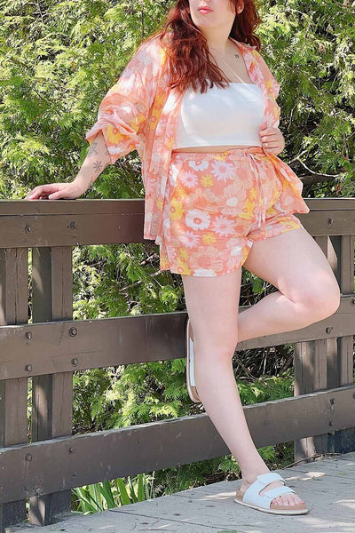 Peyroutas Pink Floral High-Waisted Shorts | La petite garçonne model