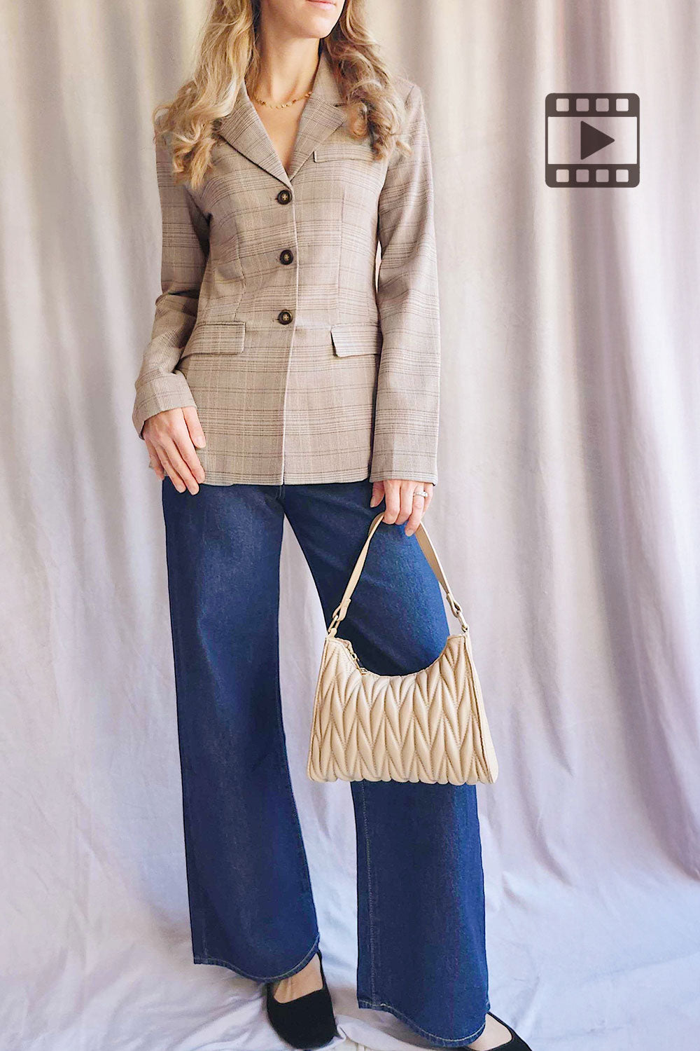 Woman wearing Vinette Grey Plaid Long Sleeve Blazer from La petite garçonne