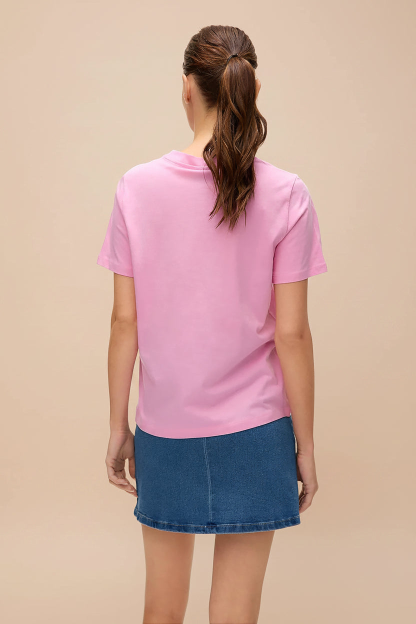 back of a woman wearing Dumka Pink Cotton T-Shirt with Short Sleeves from La petite garçonne