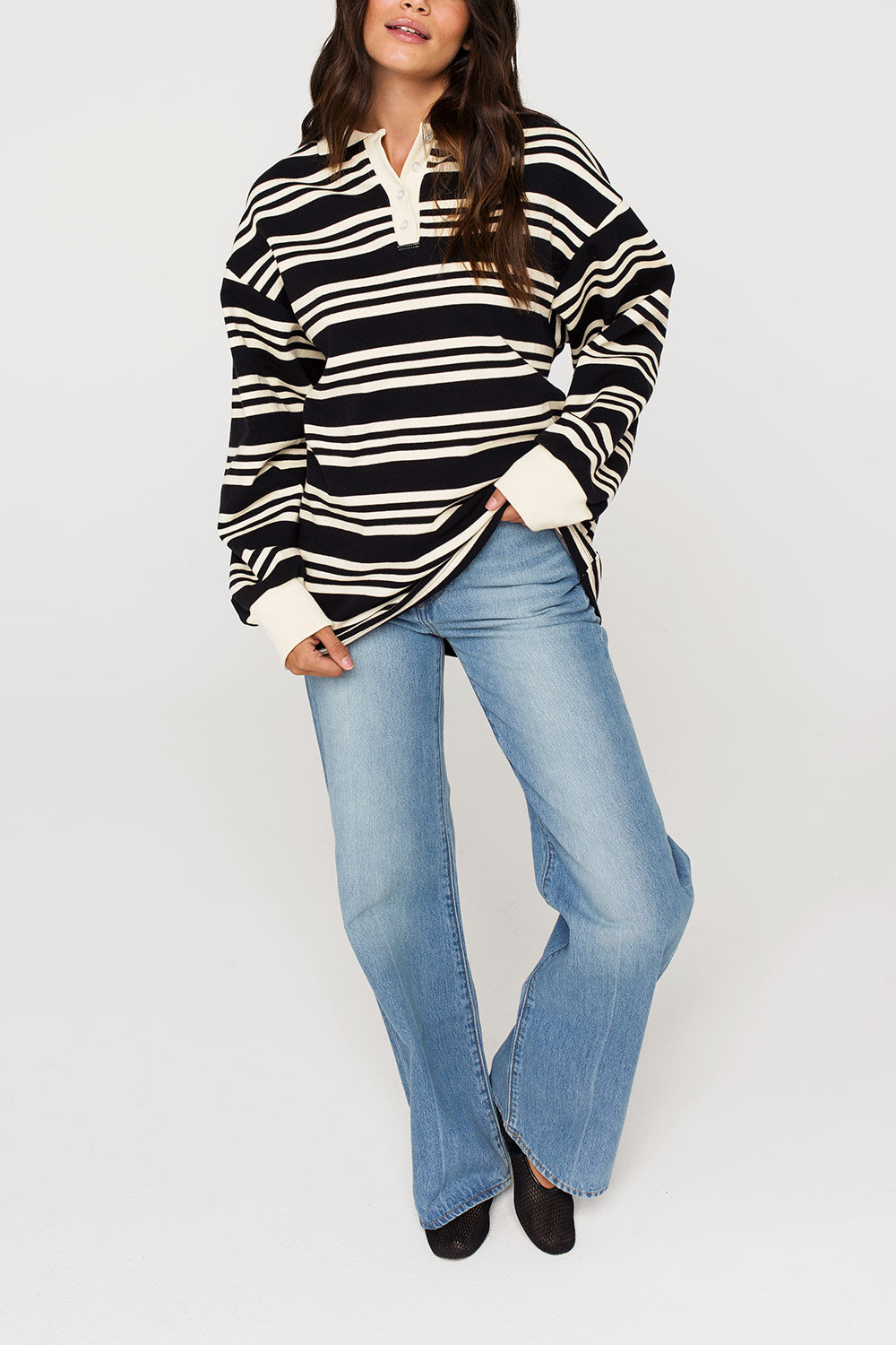 Darwin Stripes Loose Shirt with Long Sleeves by Dailystory | La petite garçonne