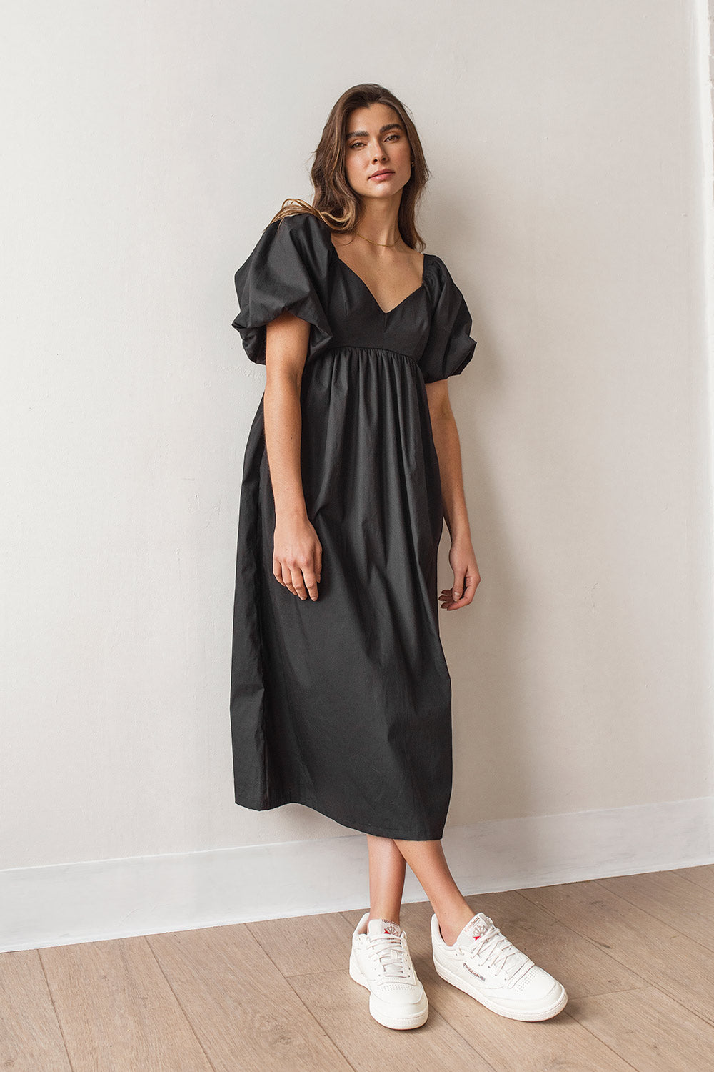 Florre Black | Short Sleeve Empire Waist Midi Dress on model