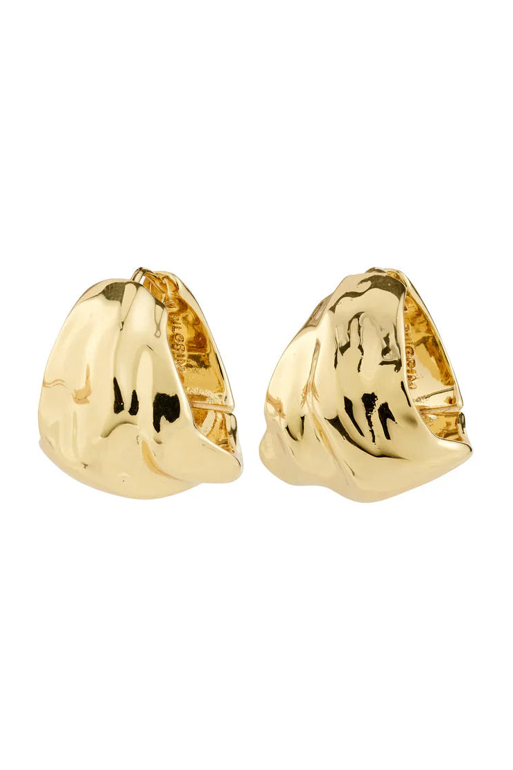 Johnnie Gold | Wavy Hoop Earrings by Pilgrim