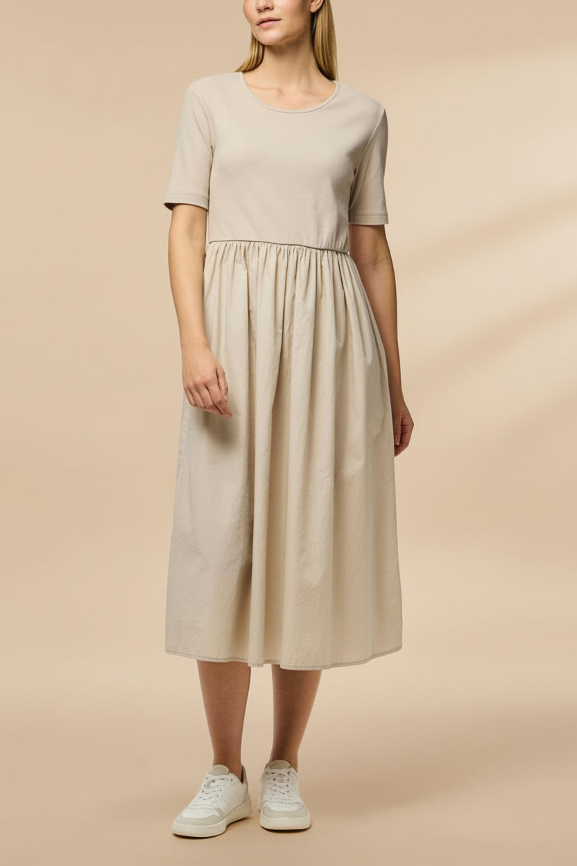Langtang Midi Beige Tee Dress | La petite garçonne  front model