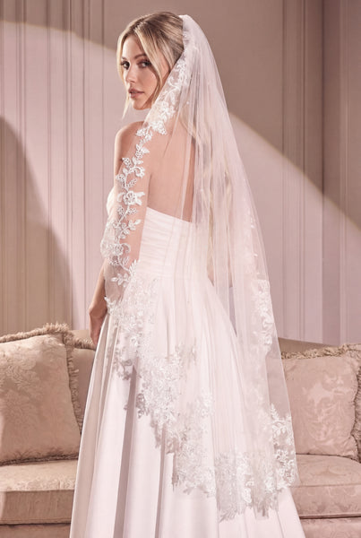 【新品】 NOTREémor tulle veil tops pink Watters Frances Cathedral Veil | Anthropologie