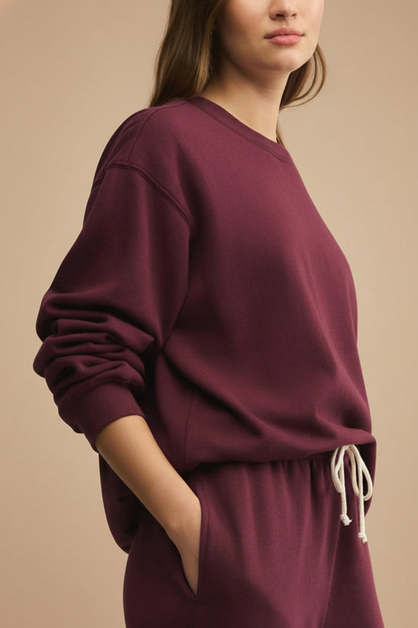 Nesna Oversized Burgundy Sweatshirt | La petite garçonne side model