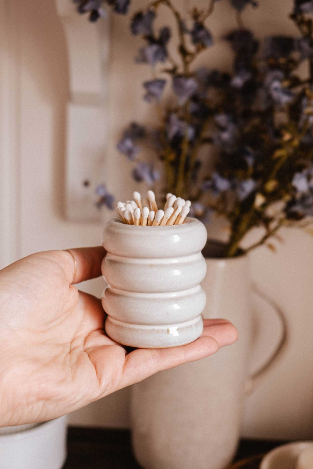 Wavy Ceramic Match Pot White