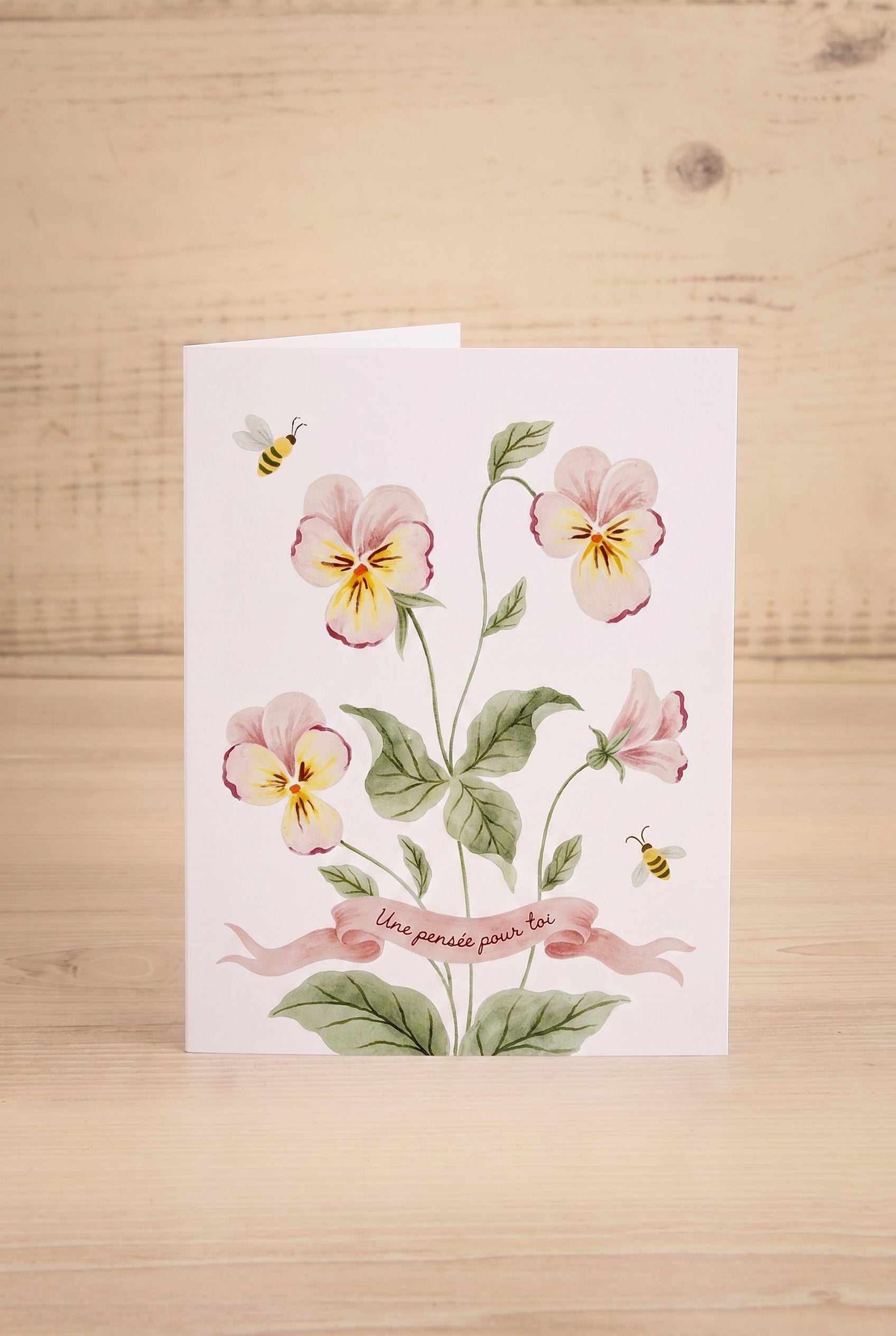 photo of a greeting card at maison garçonne that says Une pensée pour toi illustration by Marie-Lise