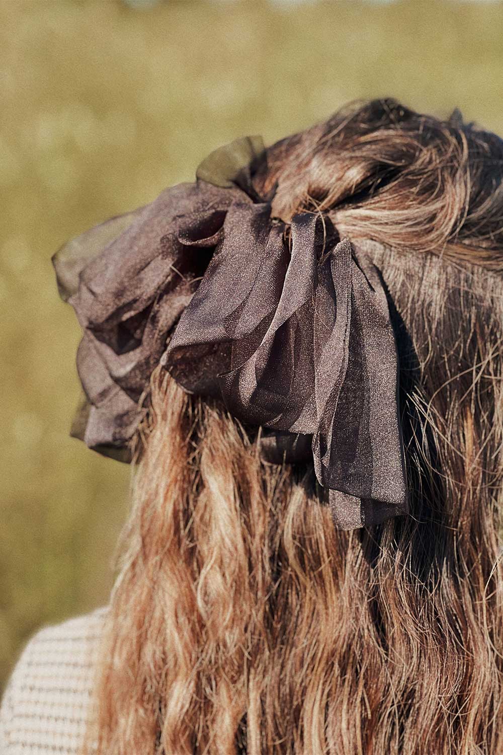 Lilis | Black Mesh Bow Hair Clip Boutique 1861 on model