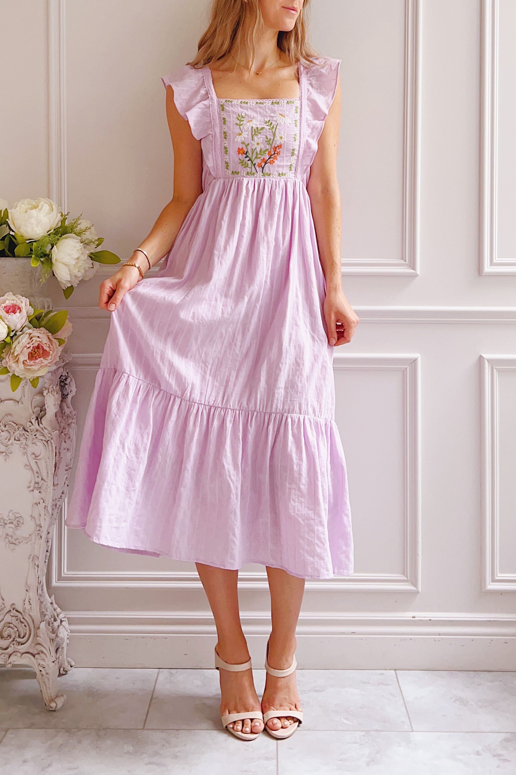 Thora Beige | Midi Dress w/ Floral Embroidery
