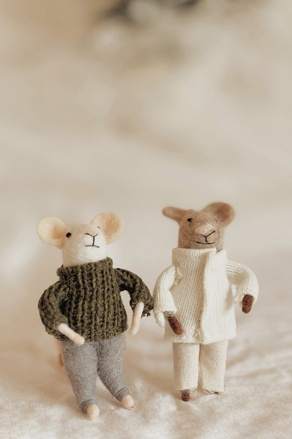 Cozy Lovers | Holiday Mouse Ornament