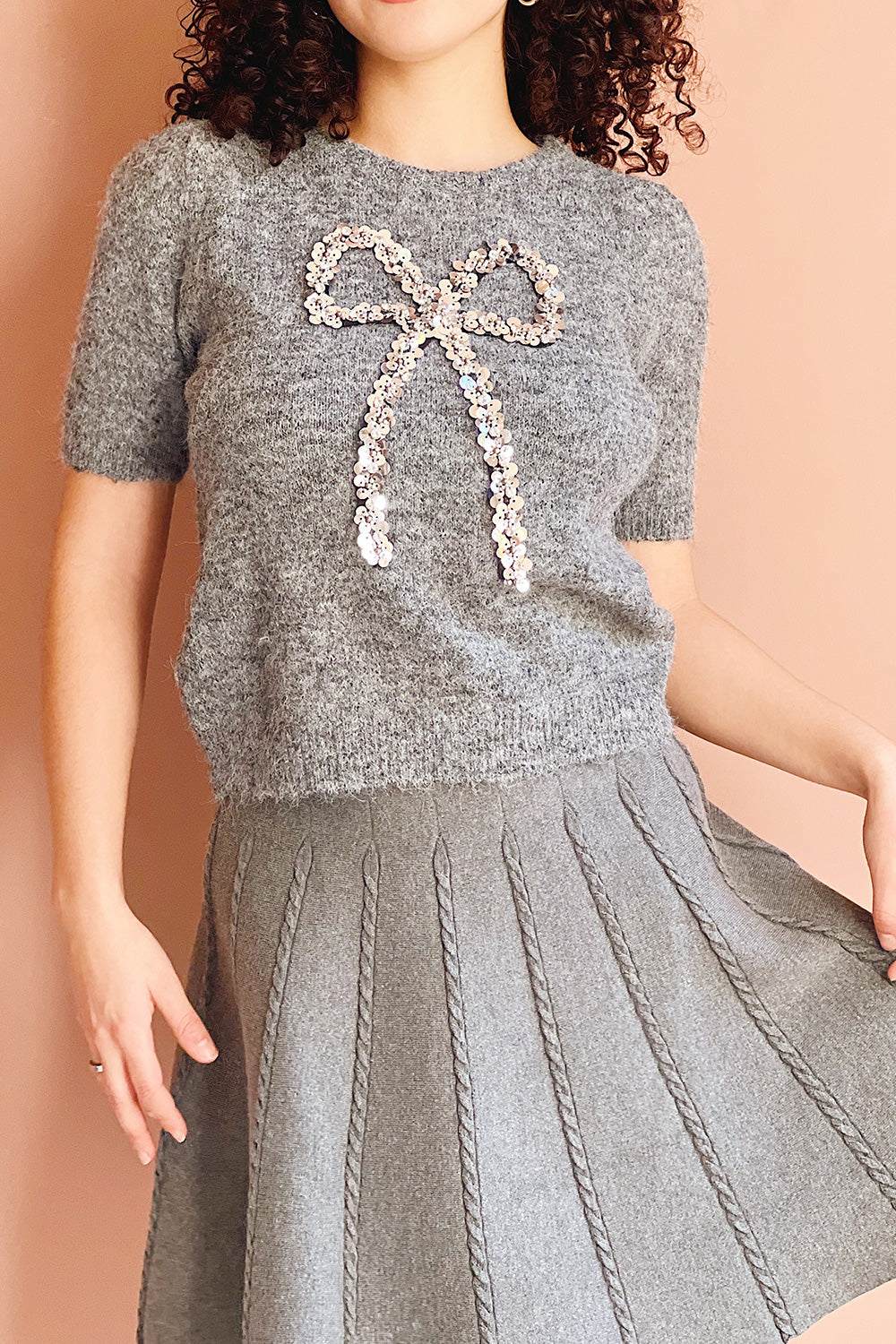 Byram | Grey Knitted T-Shirt with Sequin Bow