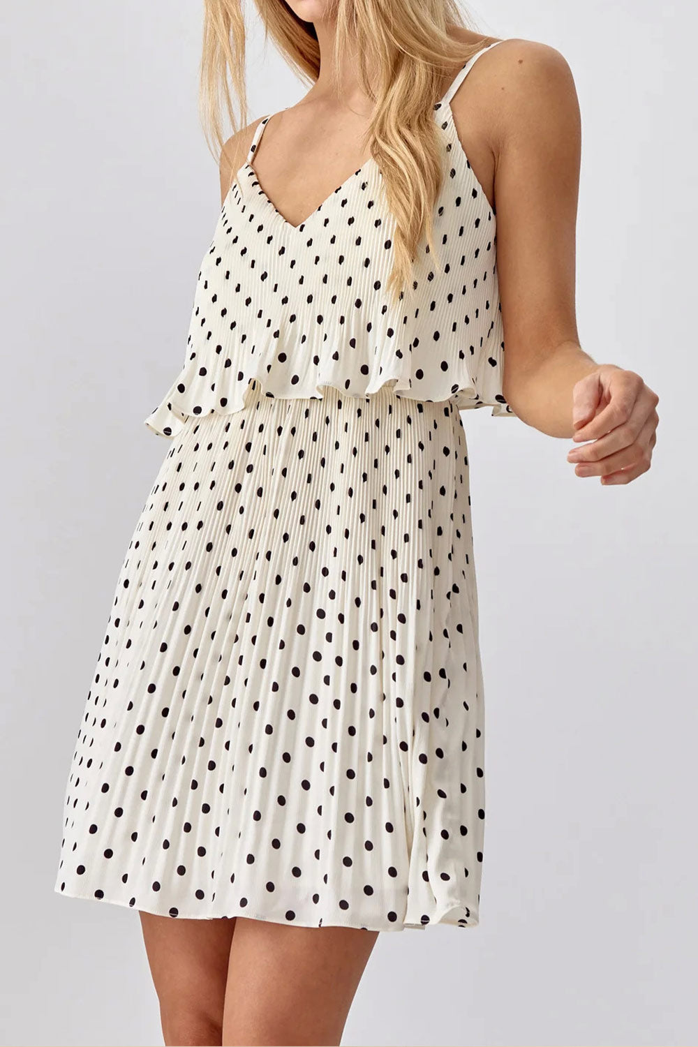 Polperro Short Pleated Polka Dot Dress | La petite garçonne on model