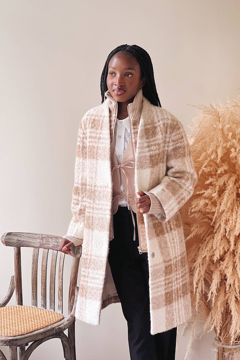 Samentha | Plaid Felt Coat on model boutique 1861